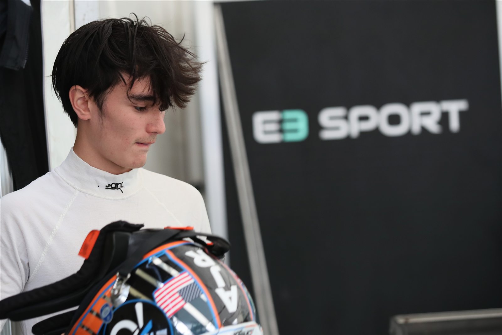 E3 Sport GT Academy team at Brands Hatch